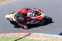 enduro-digital-images;event-digital-images;eventdigitalimages;mallory-park;mallory-park-photographs;mallory-park-trackday;mallory-park-trackday-photographs;no-limits-trackdays;peter-wileman-photography;racing-digital-images;trackday-digital-images;trackday-photos